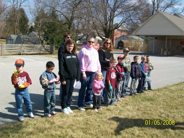 Den 5 historic walk-clean up 3-22-09 005.JPG